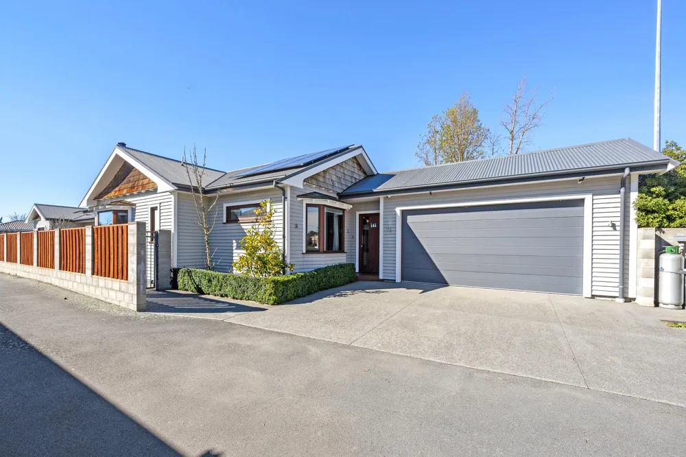 Photos of 168 Lyttelton Street