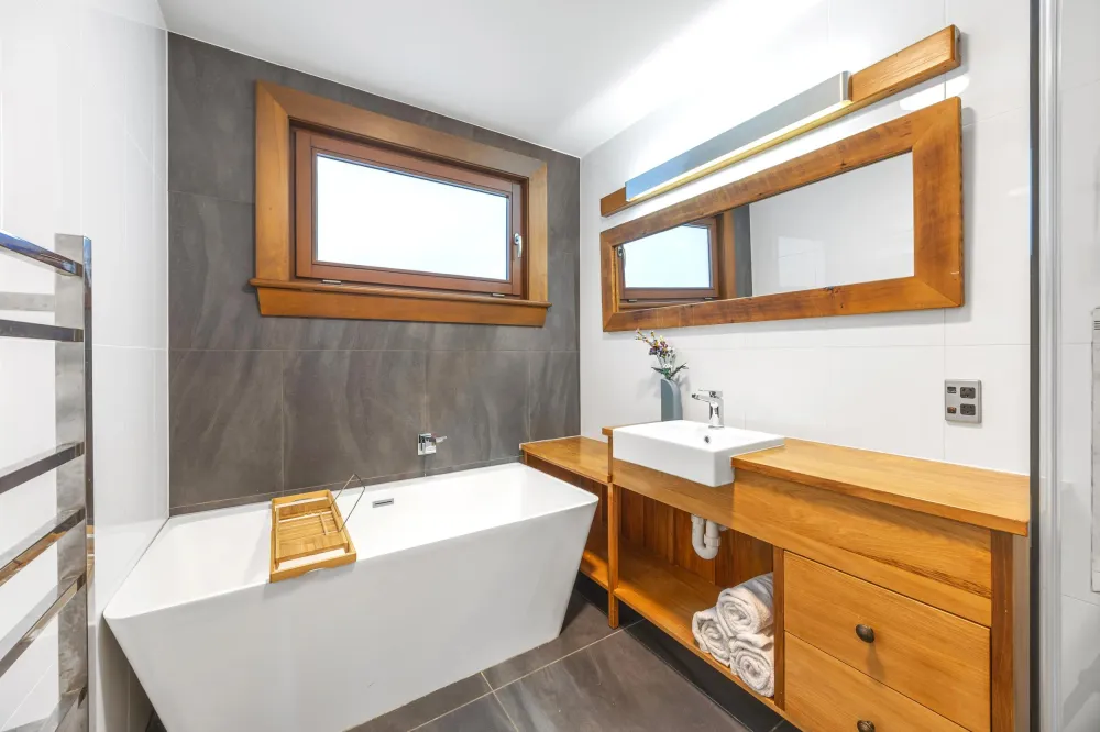 Photos of 168 Lyttelton Street
