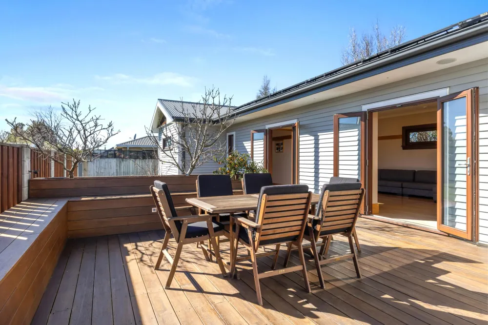 Photos of 168 Lyttelton Street