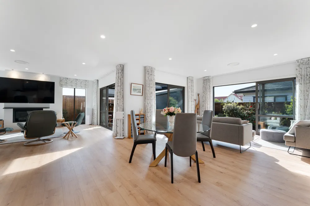 Photos of 25 Makete Crescent