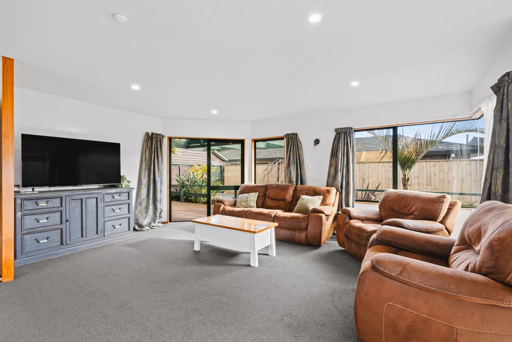 Photos of 30 Kane Road