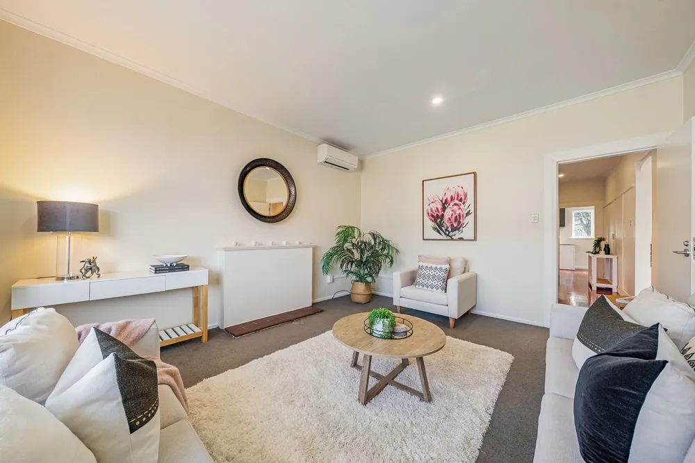 Photos of 55 Pharazyn Street