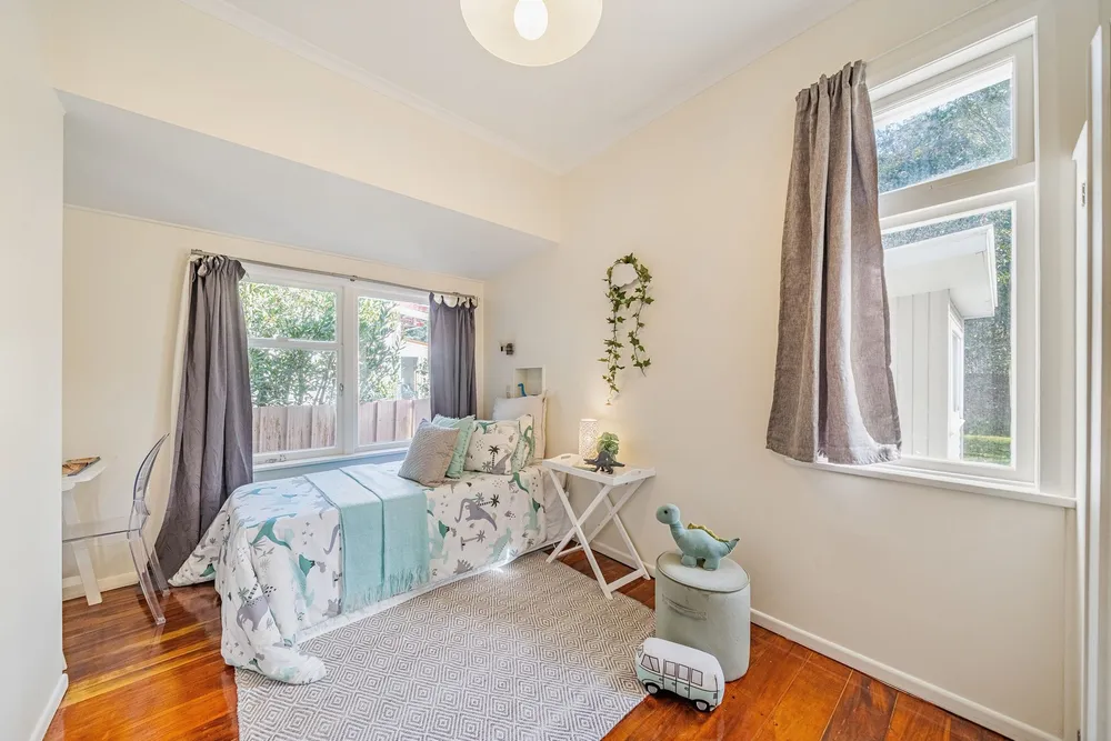 Photos of 55 Pharazyn Street