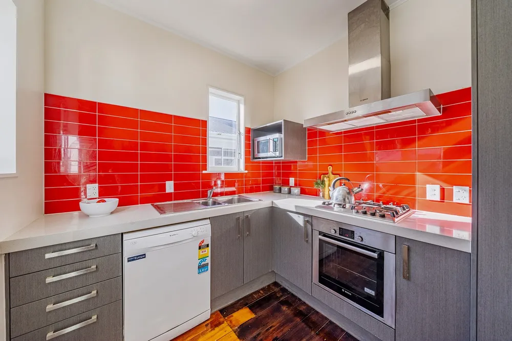 Photos of 55 Pharazyn Street
