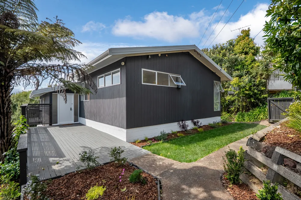 Photos of 1/165 Manuka Road
