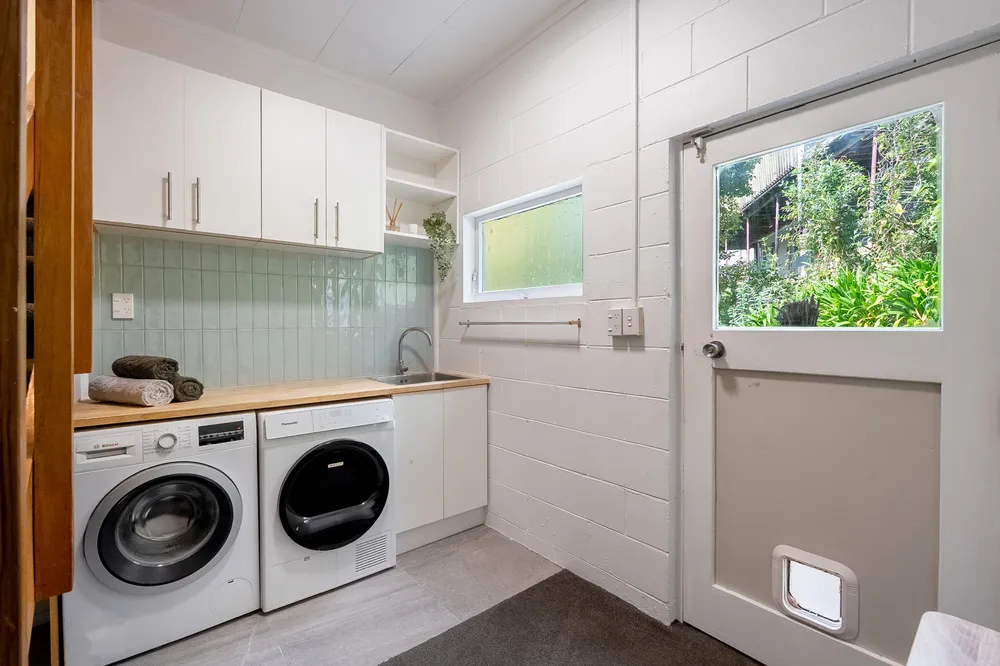 Photos of 1/165 Manuka Road