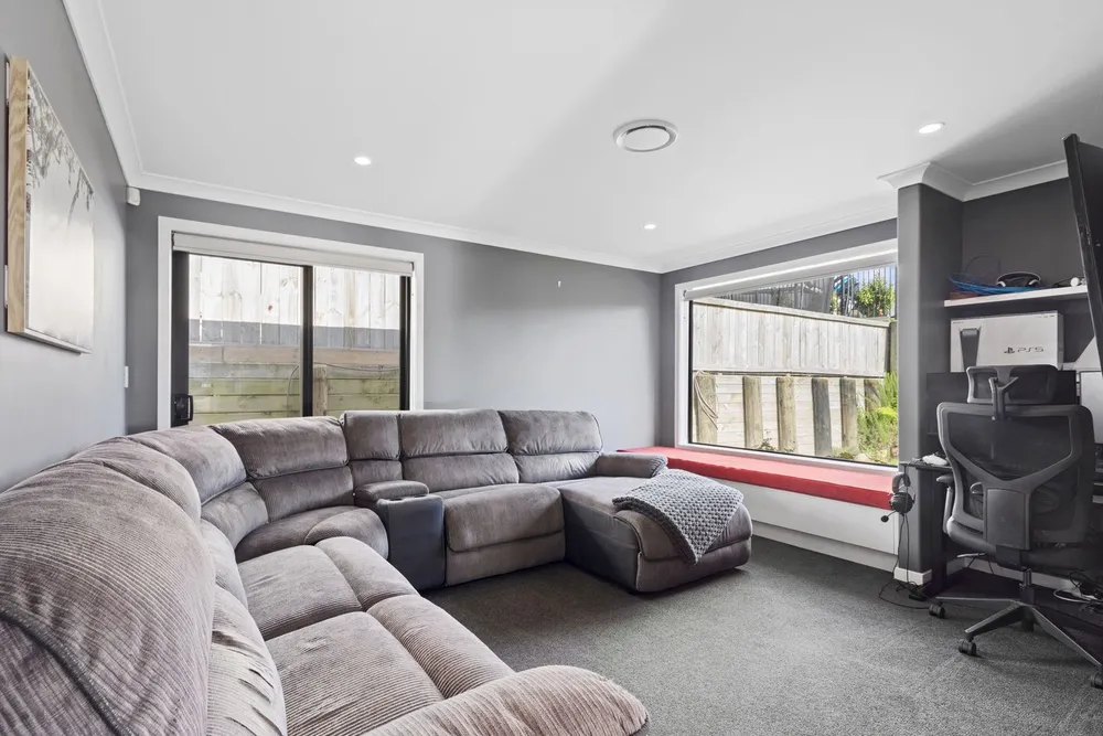 Photos of 14 Sam Heywood Place