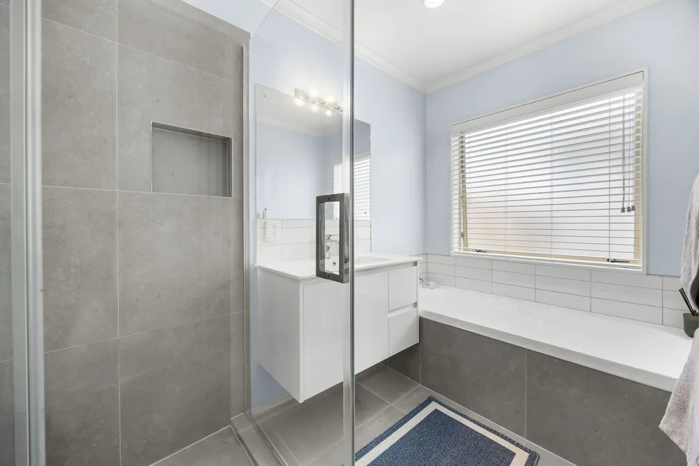Photos of 50 Caen Road