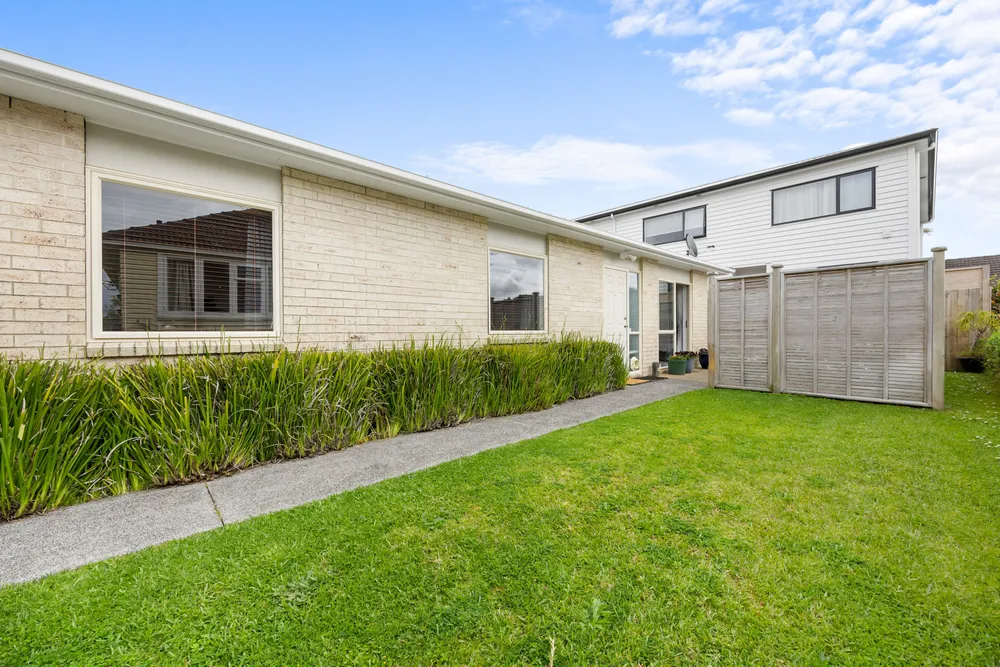 Photos of 50 Caen Road