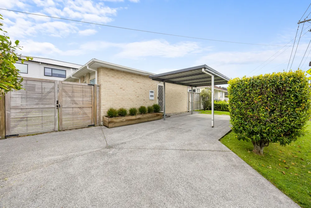 Photos of 50 Caen Road