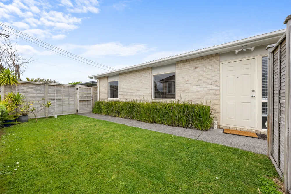 Photos of 50 Caen Road