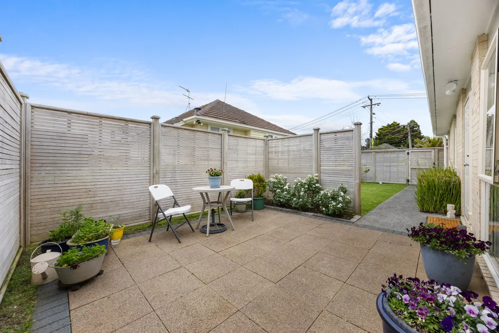 Photos of 50 Caen Road