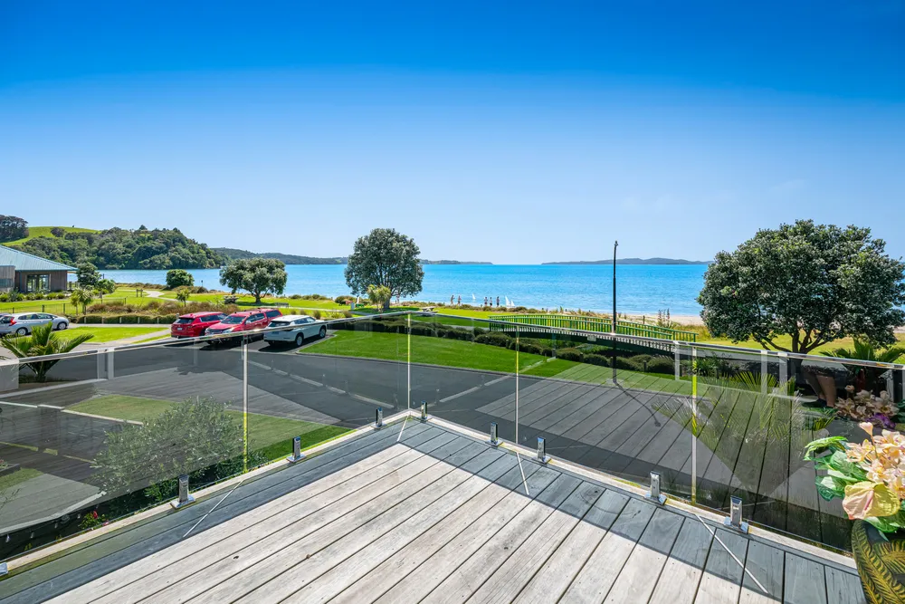 Photos of 27 Schooner Avenue