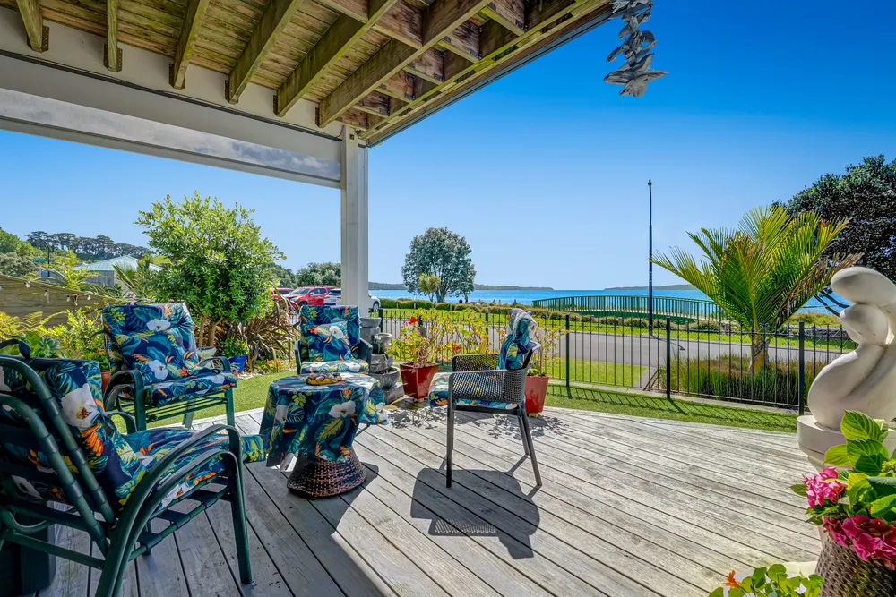 Photos of 27 Schooner Avenue