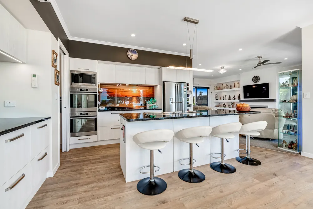 Photos of 27 Schooner Avenue