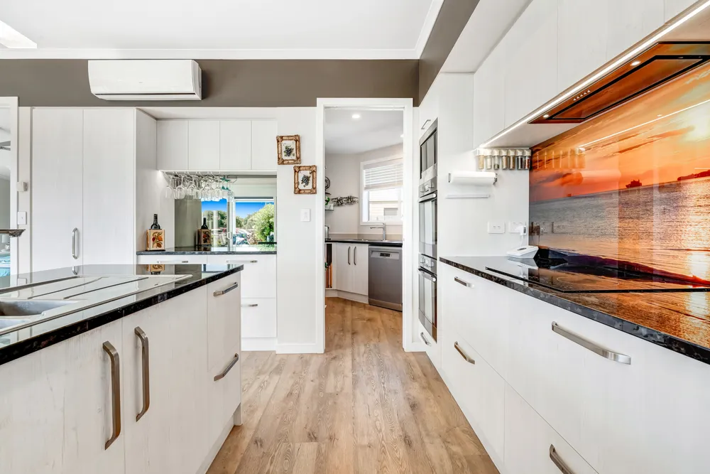 Photos of 27 Schooner Avenue