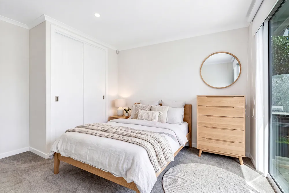 Photos of 27 Schooner Avenue
