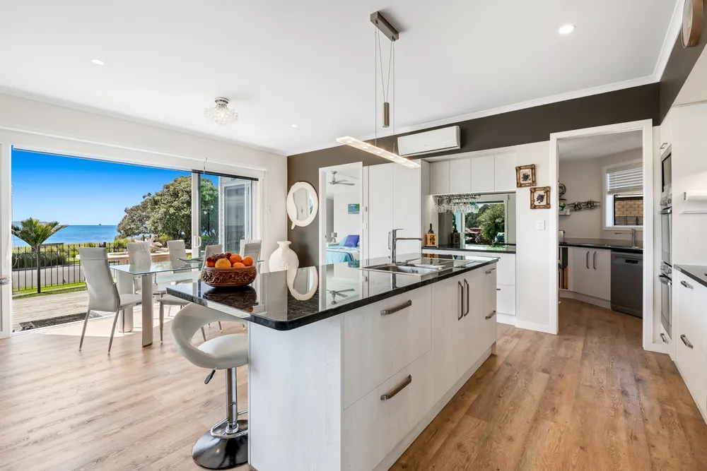 Photos of 27 Schooner Avenue