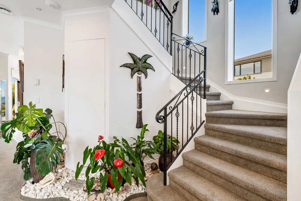 Photos of 27 Schooner Avenue