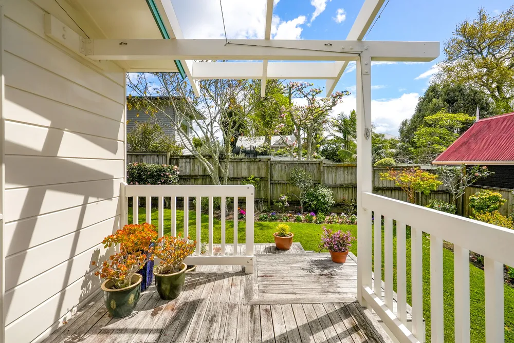 Photos of 6 Luplau Crescent