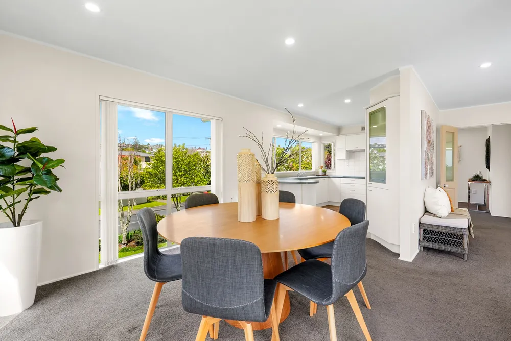 Photos of 6 Luplau Crescent