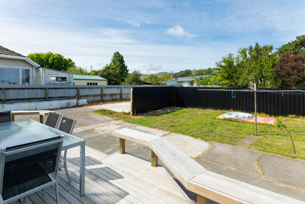 Photos of 24 Steele Road