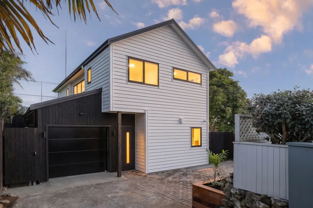 Photos of 14B Maungawhau Road