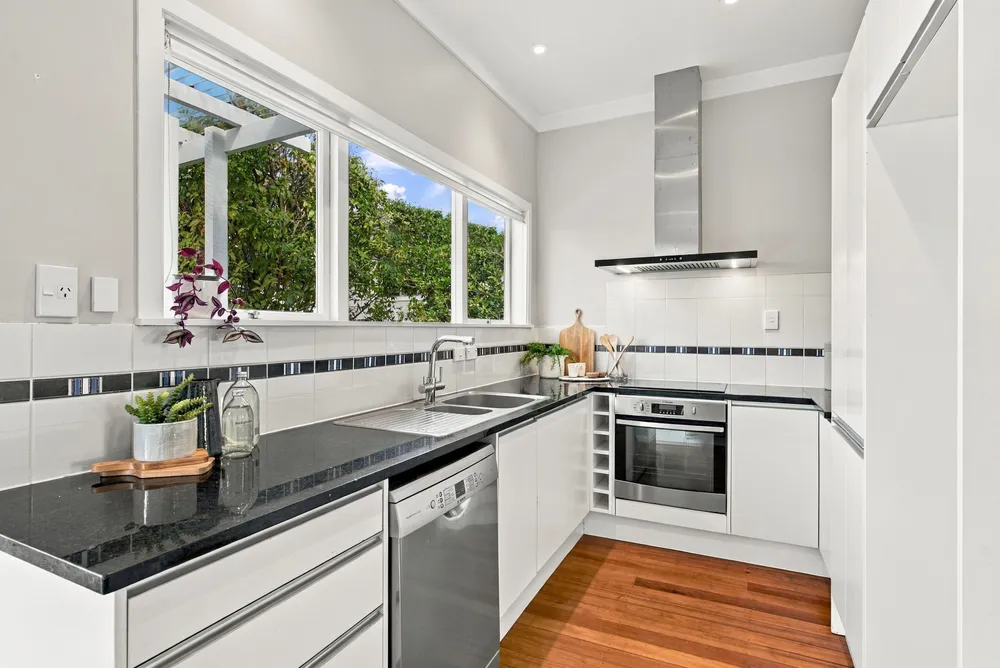 Photos of 25 Wheturangi Road