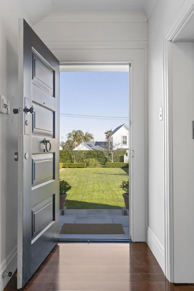 Photos of 37 Gladstone Road