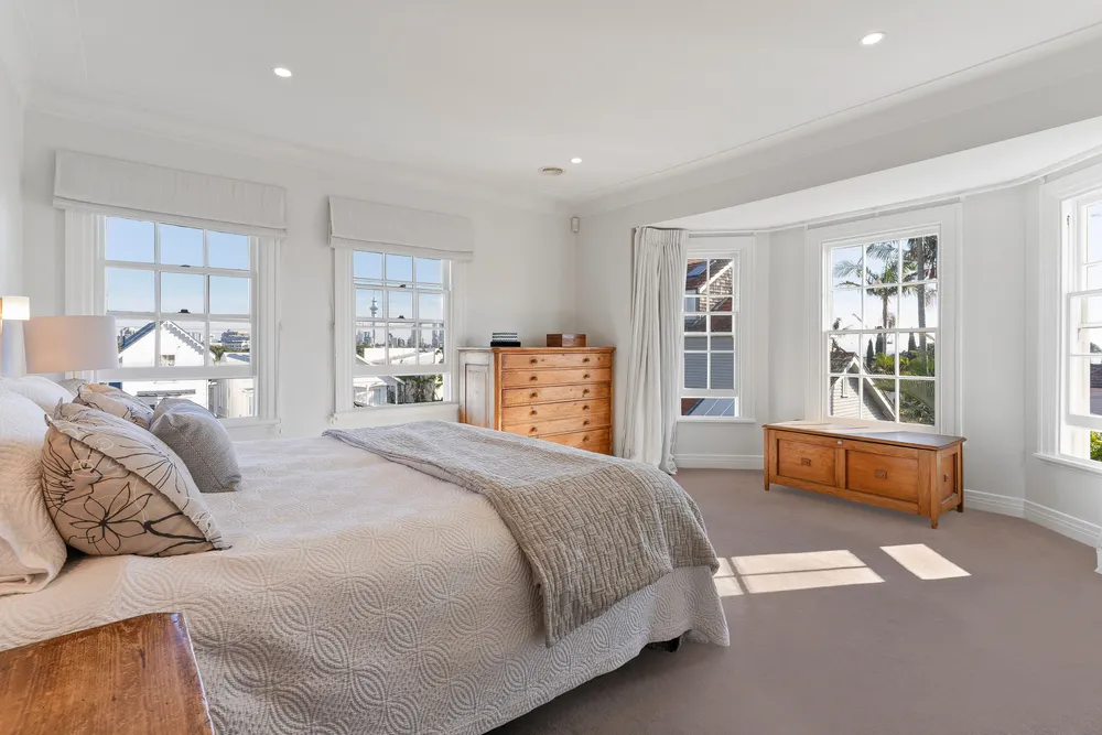 Photos of 37 Gladstone Road