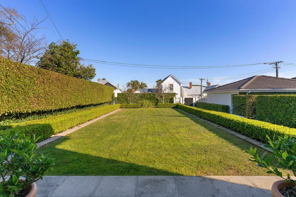 Photos of 37 Gladstone Road