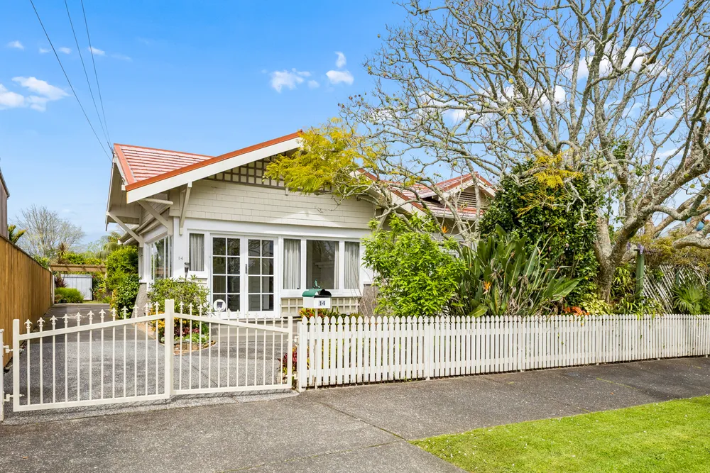 Photos of 14 Banff Avenue
