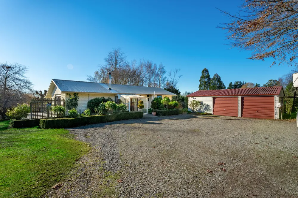 Photos of 17 Sherratt Road