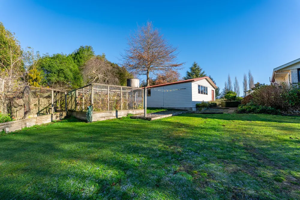 Photos of 17 Sherratt Road