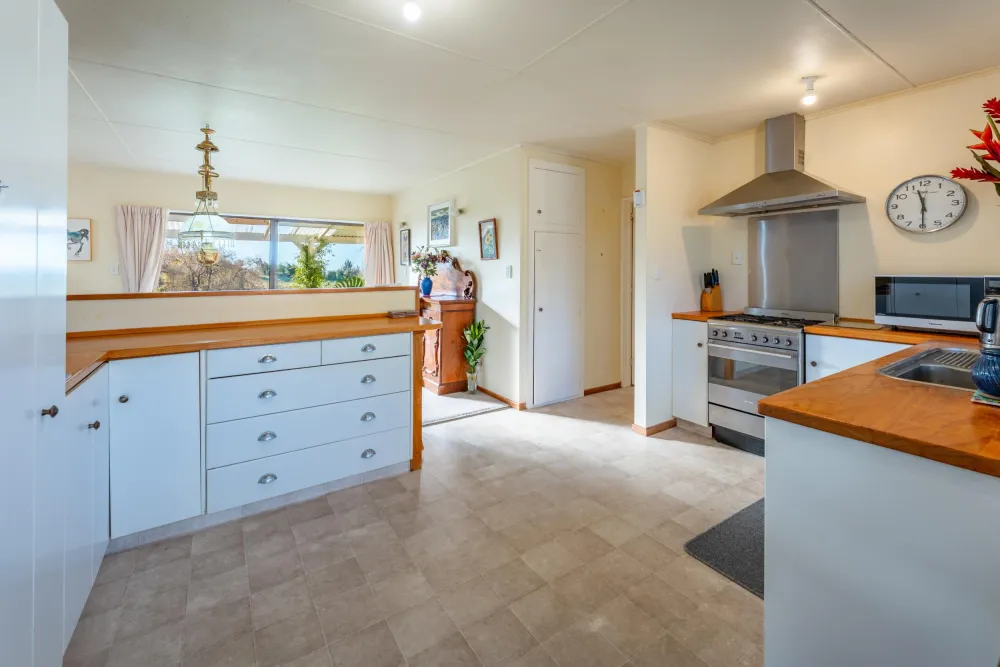 Photos of 17 Sherratt Road