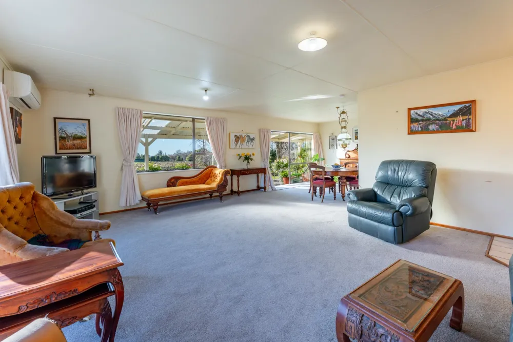 Photos of 17 Sherratt Road