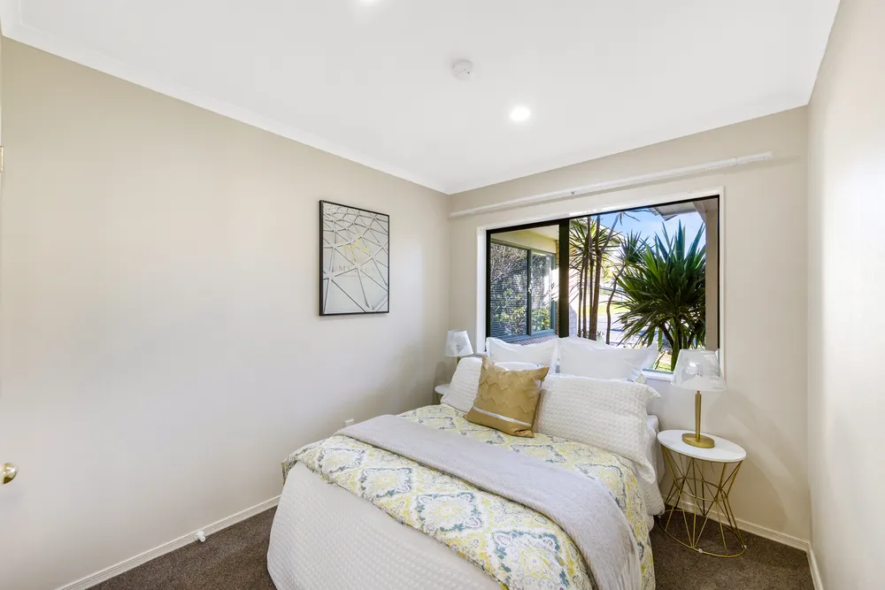 Photos of 17 Summerland Drive