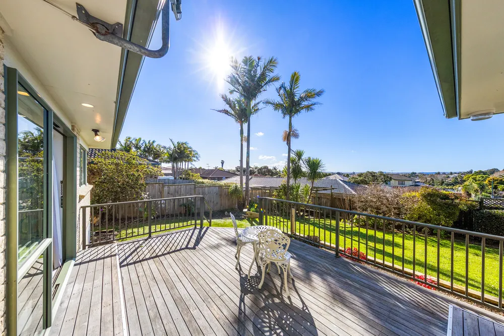 Photos of 17 Summerland Drive