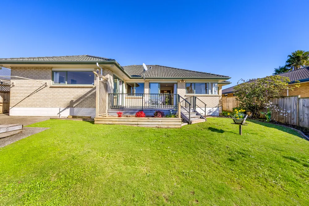 Photos of 17 Summerland Drive