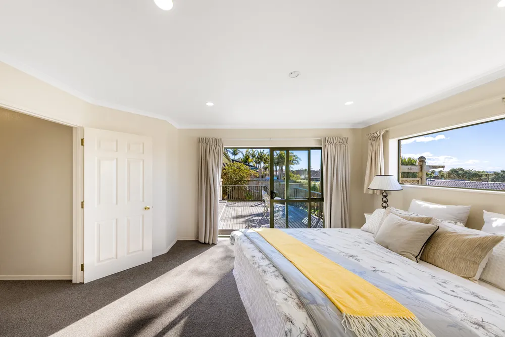 Photos of 17 Summerland Drive