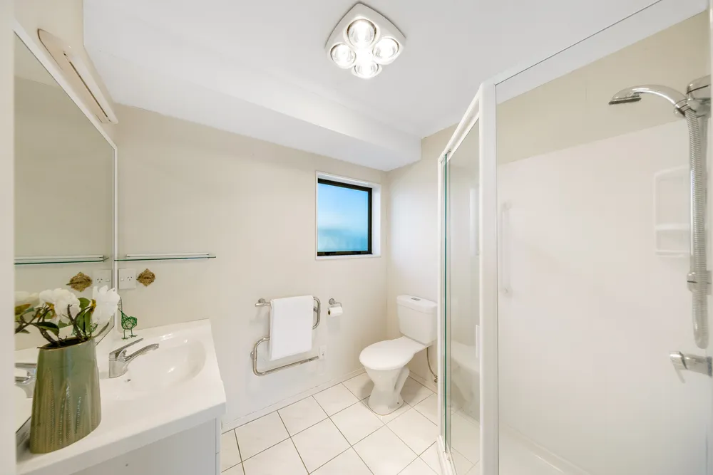 Photos of 17 Summerland Drive