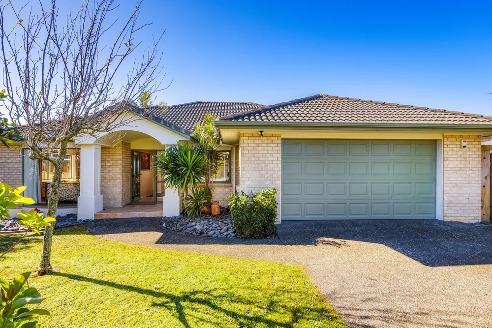 Photos of 17 Summerland Drive