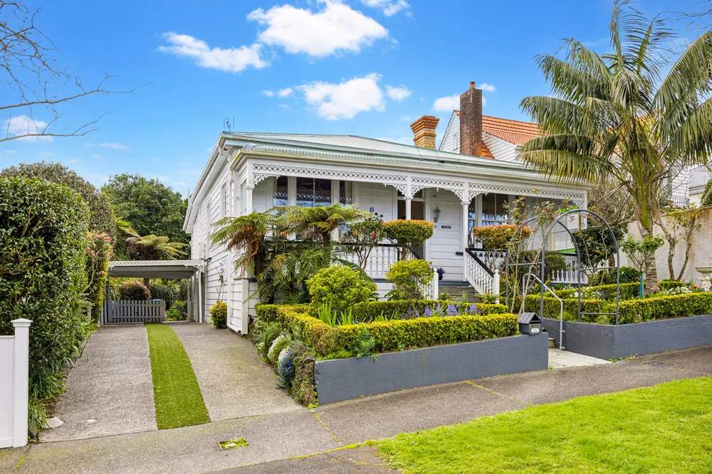Photo of 15 Inverary Avenue, Epsom