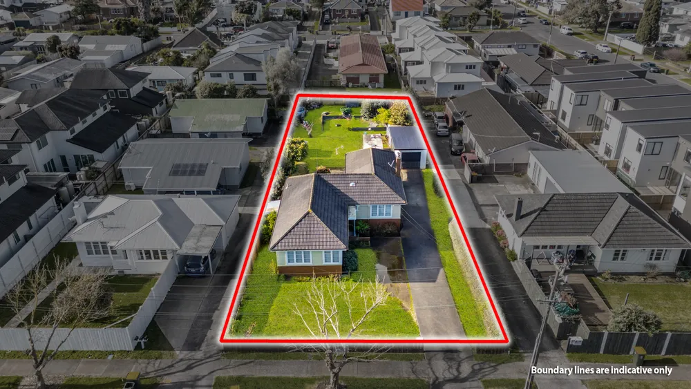 Photos of 13 Henwood Road