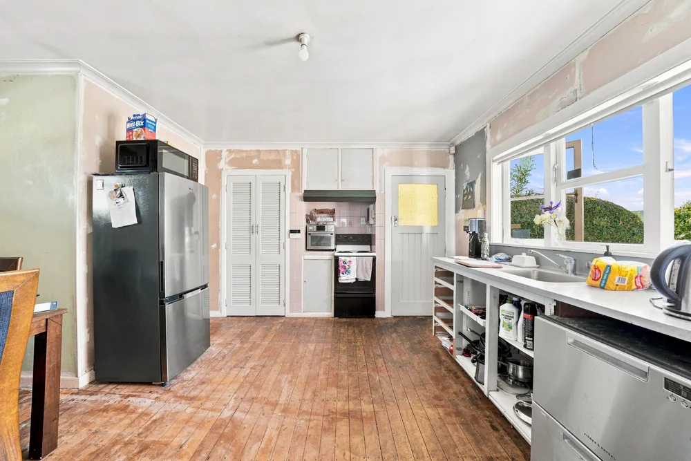 Photos of 13 Henwood Road