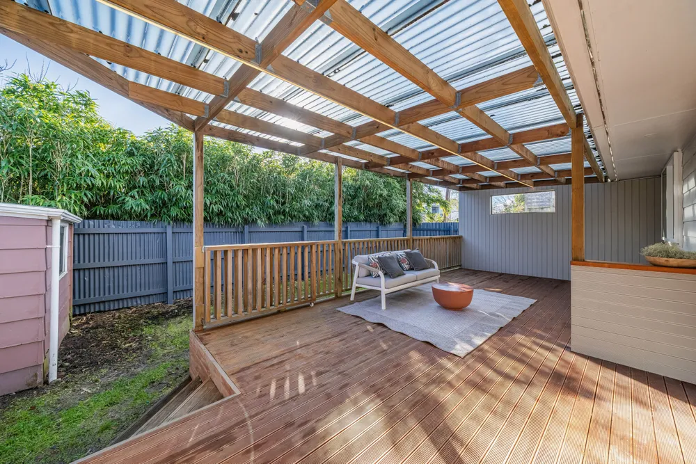 Photos of 122c Martin Street