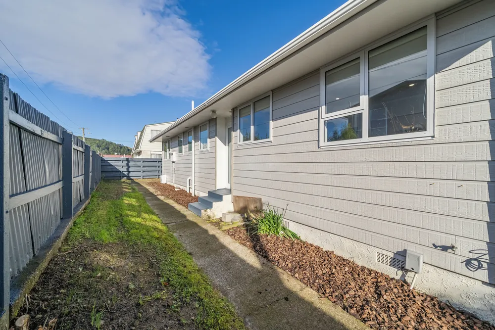 Photos of 122c Martin Street