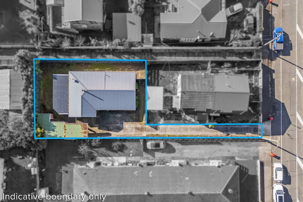 Photos of 122c Martin Street