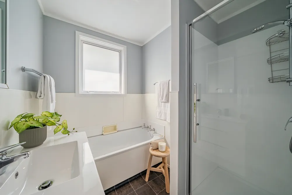 Photos of 122c Martin Street