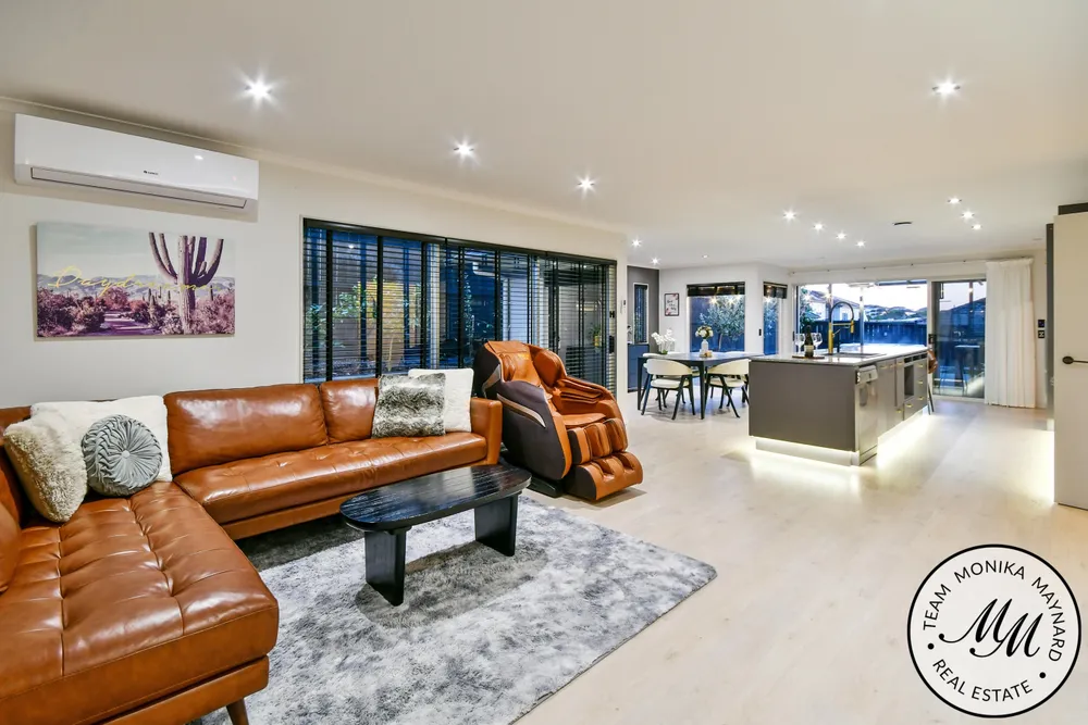 Photos of 9 Muirlea Drive